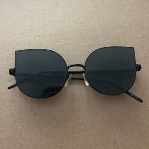 Cat eye sunglasses